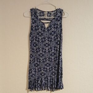 BCBGeneration Blue Kaleidoscope Print Cutout Back Ruffle Mini Dress - Size M